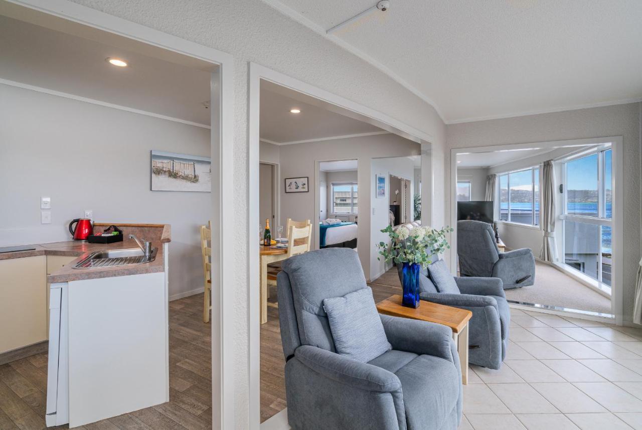 Waterfront Apartments Whitianga Bagian luar foto