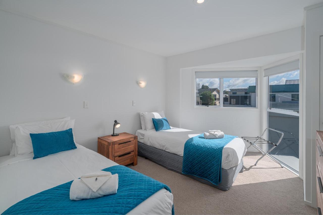 Waterfront Apartments Whitianga Bagian luar foto