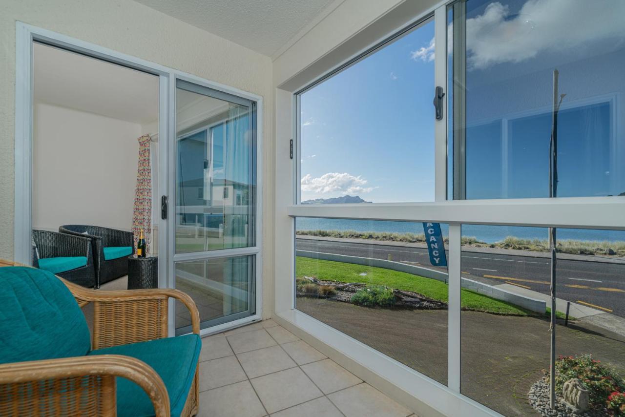 Waterfront Apartments Whitianga Bagian luar foto