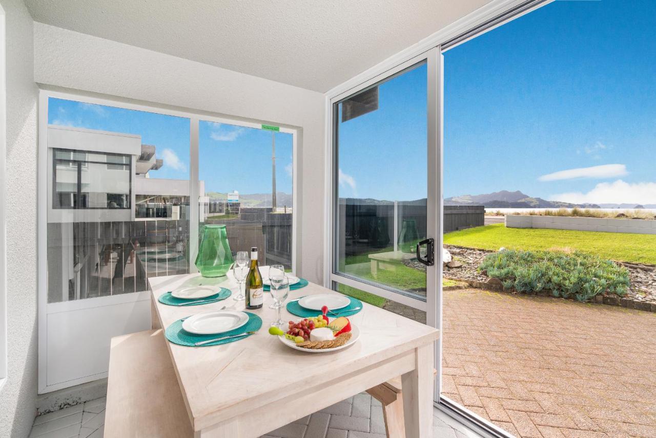 Waterfront Apartments Whitianga Bagian luar foto