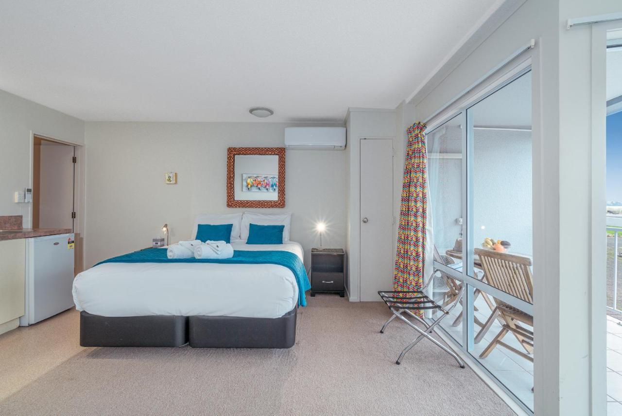 Waterfront Apartments Whitianga Bagian luar foto
